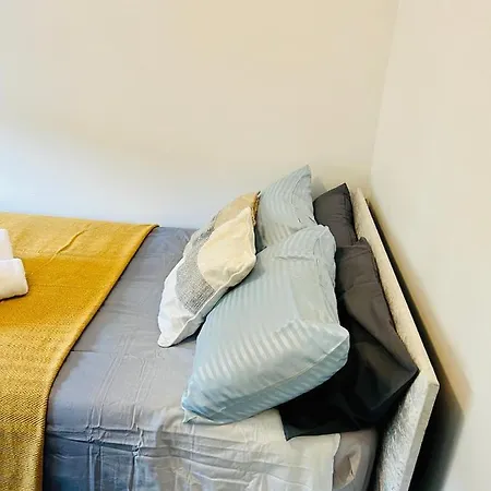 Beautiful Private Rooms In London Central Willesden Green Esterno foto