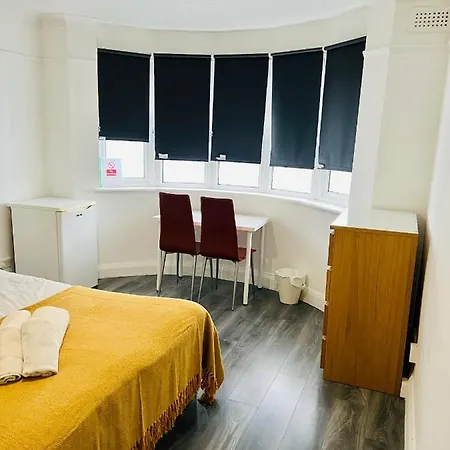 Beautiful Private Rooms In London Central Willesden Green Esterno foto