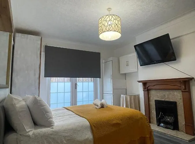 Beautiful Private Rooms In London Central Willesden Green