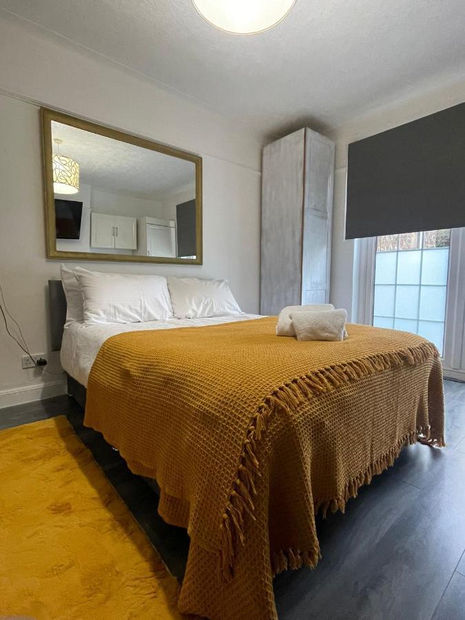 Apartment Beautiful Private In Willesden London