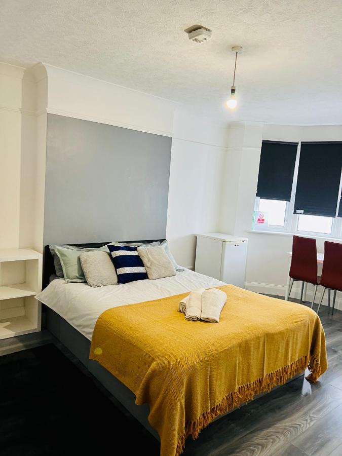Apartamento Beautiful Private In Willesden
